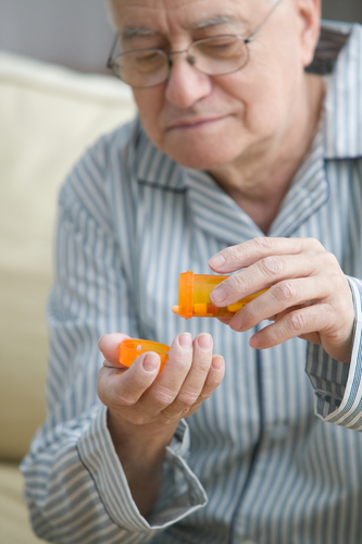 Большие дозы витамина Е тормозят развитие болезни Альцгеймера
