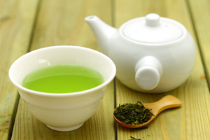 Вреден ли для зубов зеленый чай?