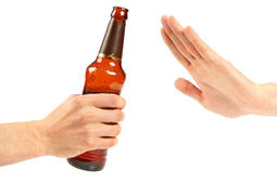 Как отказ от алкоголя влияет на здоровье человека?