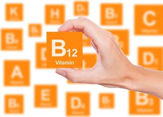Кому и чем грозит недостаток витамина В12?