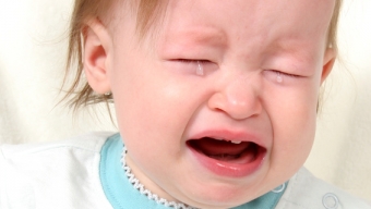  у ребенка режутся зубы, каприз и плач ребенка